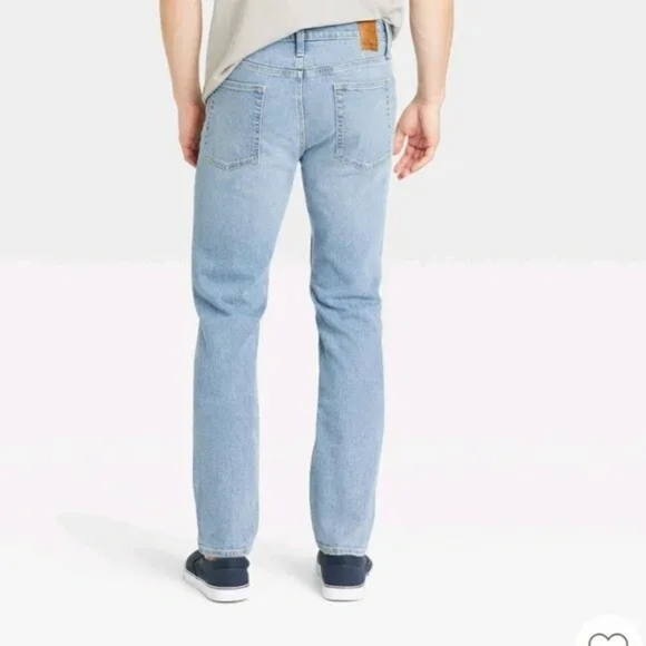 Goodfellow & Co Men's Slim Fit Hemp Robson Distressed Blue Denim Jeans - Picture 2 of 12